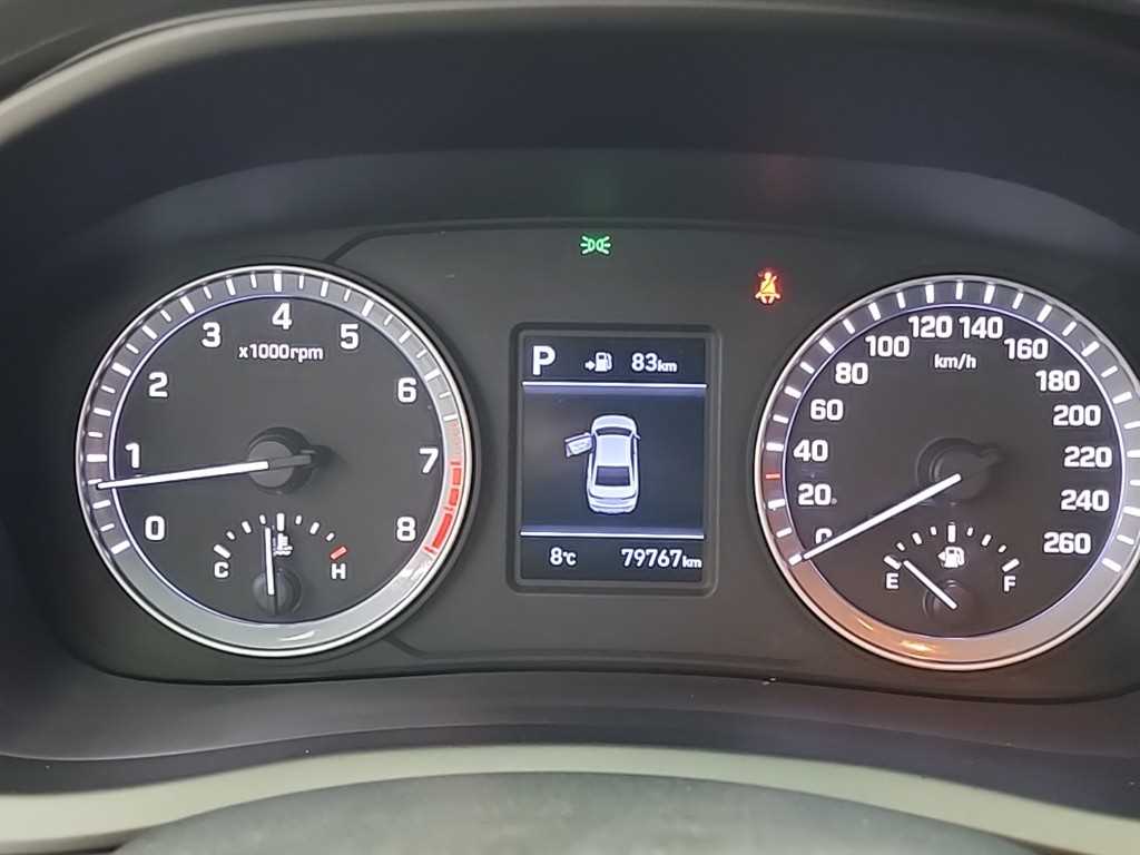 HYUNDAI Sonata - Vista 6