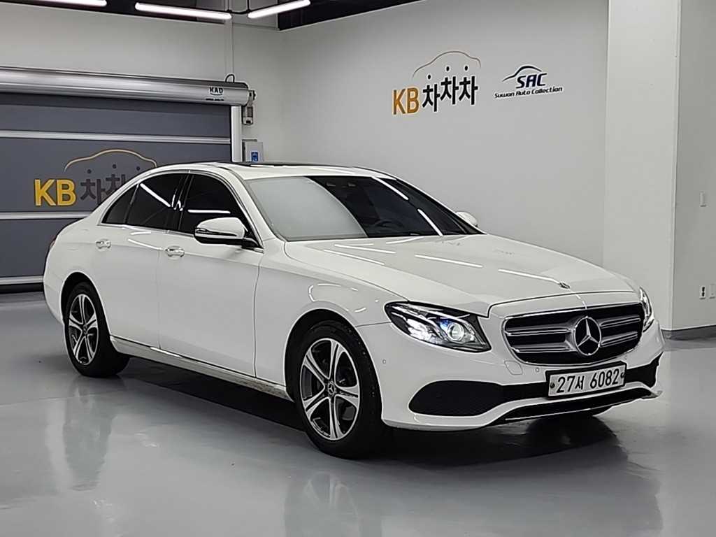 Mercedes Benz E class - Vista 2