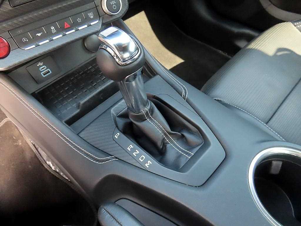 Ford Mustang - Vista 10