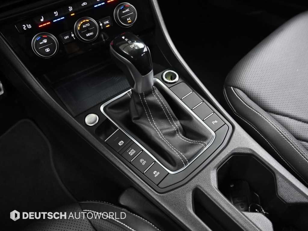 Volkswagen Jetta - Vista 9