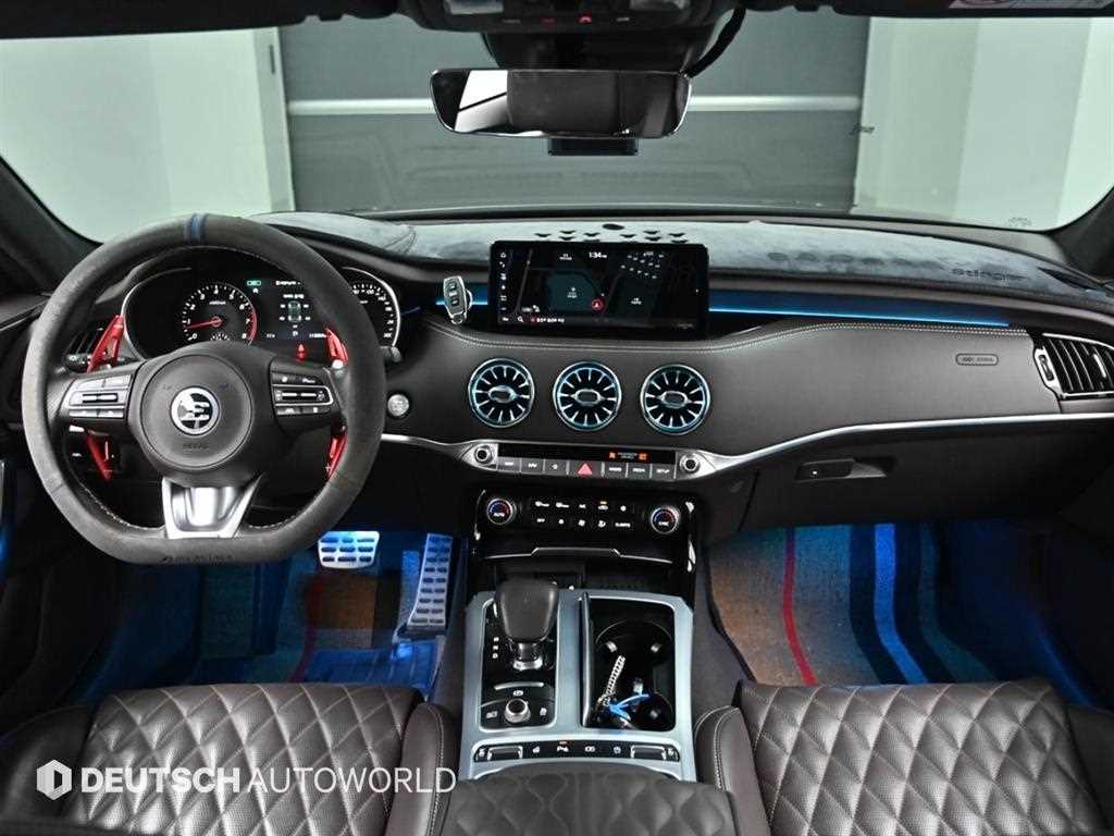 KIA Stinger - Vista 8