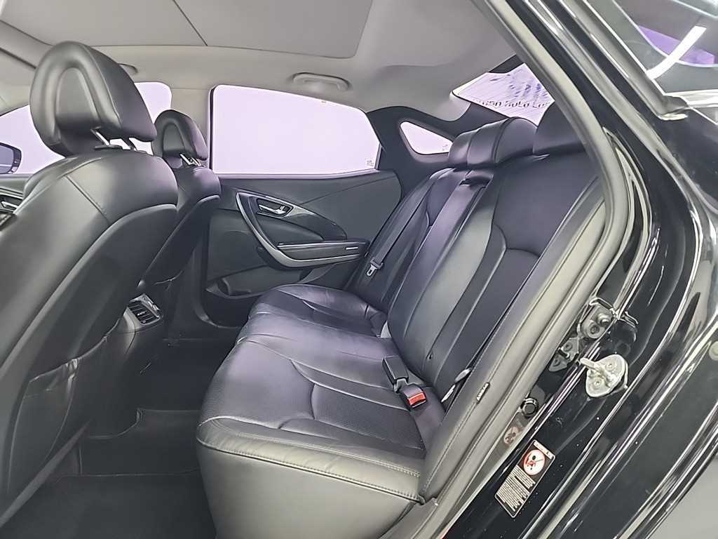 HYUNDAI Grandeur - Vista 12