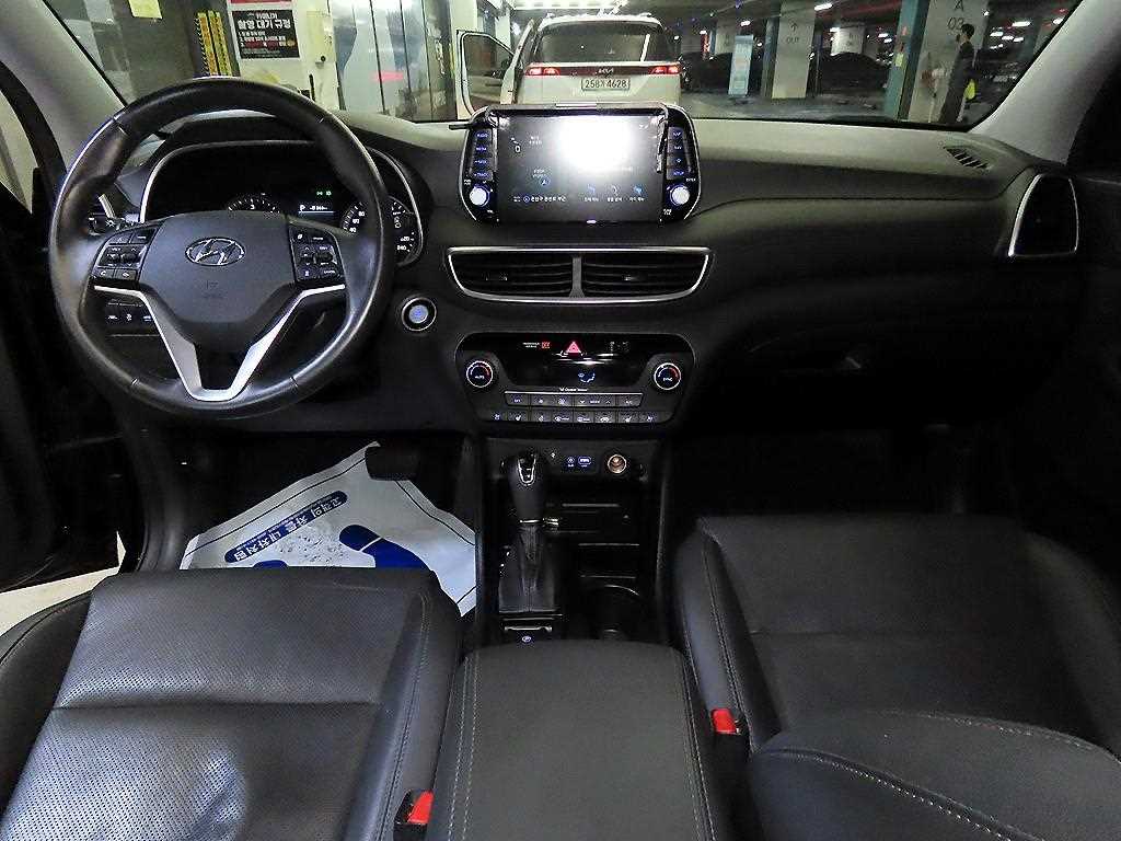 HYUNDAI Tucson - Vista 10