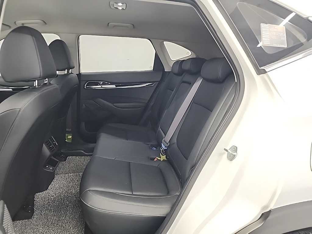 KIA Seltos - Vista 12