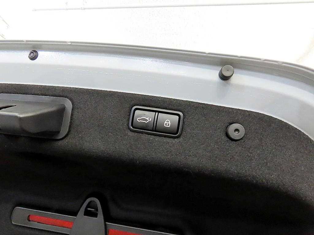 Genesis G70 2020 Blanco - Importación desde Corea - HF Imports Iquique - Foto 17