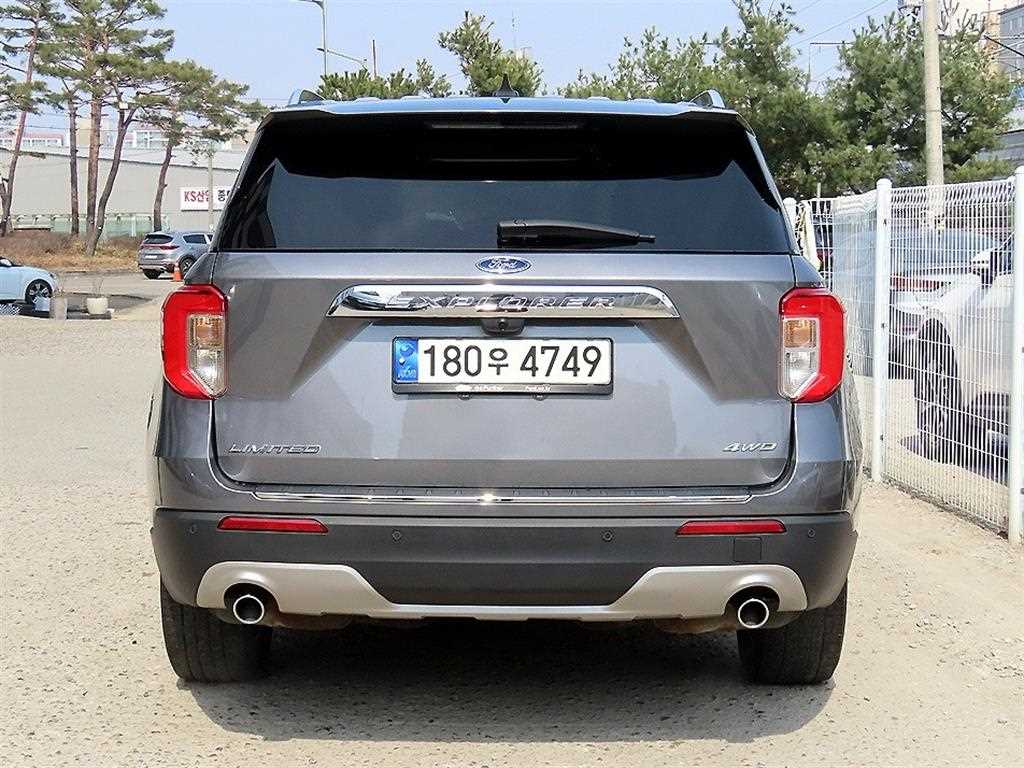 Ford Explorer - Vista 4