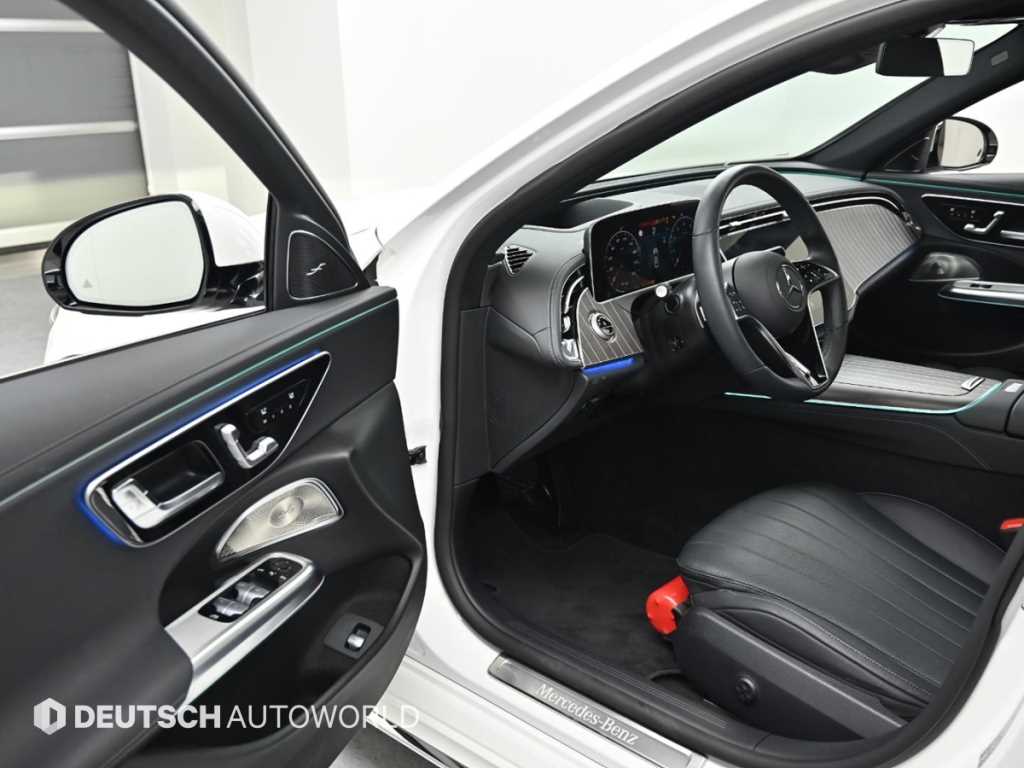 Mercedes Benz E class - Vista 11