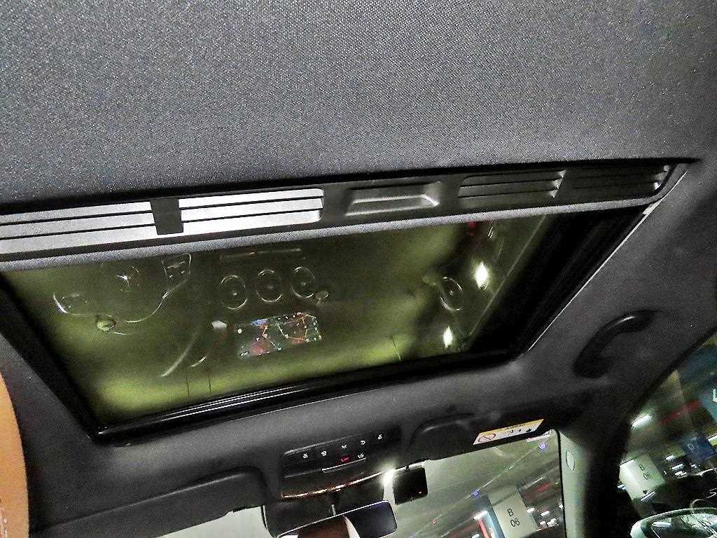 Mercedes Benz GLC Class 2023 Gris - Importación desde Corea - HF Imports Iquique - Foto 15