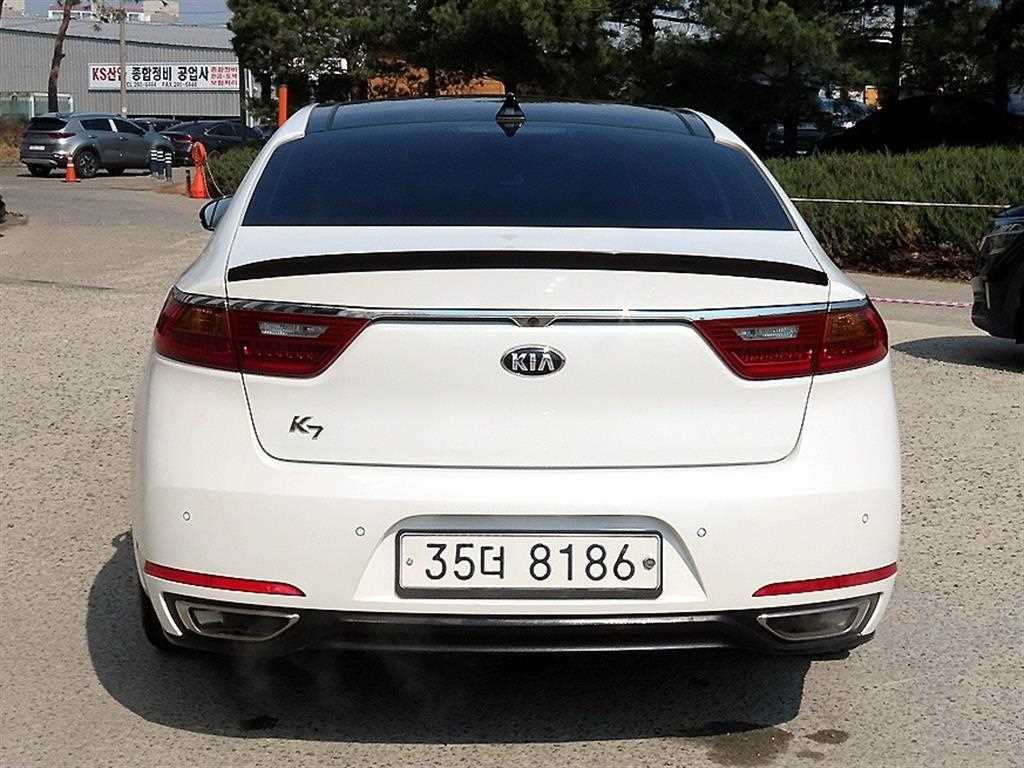KIA K7 - Vista 4