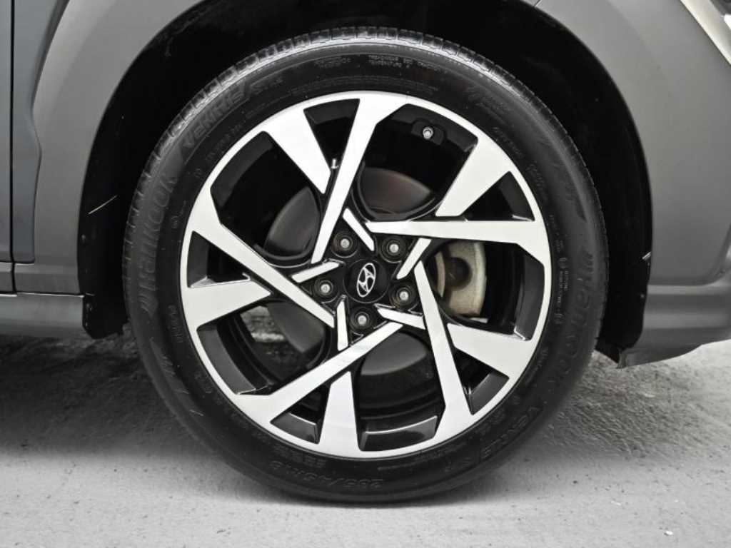 HYUNDAI Kona - Vista 5