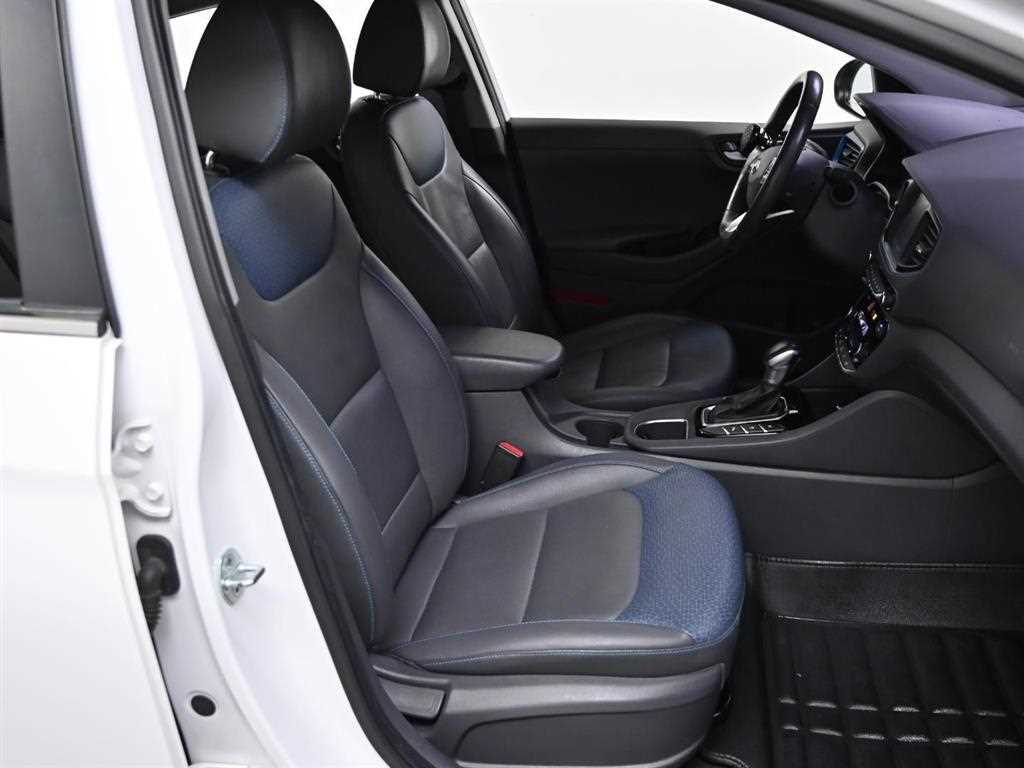 HYUNDAI Ioniq - Vista 10