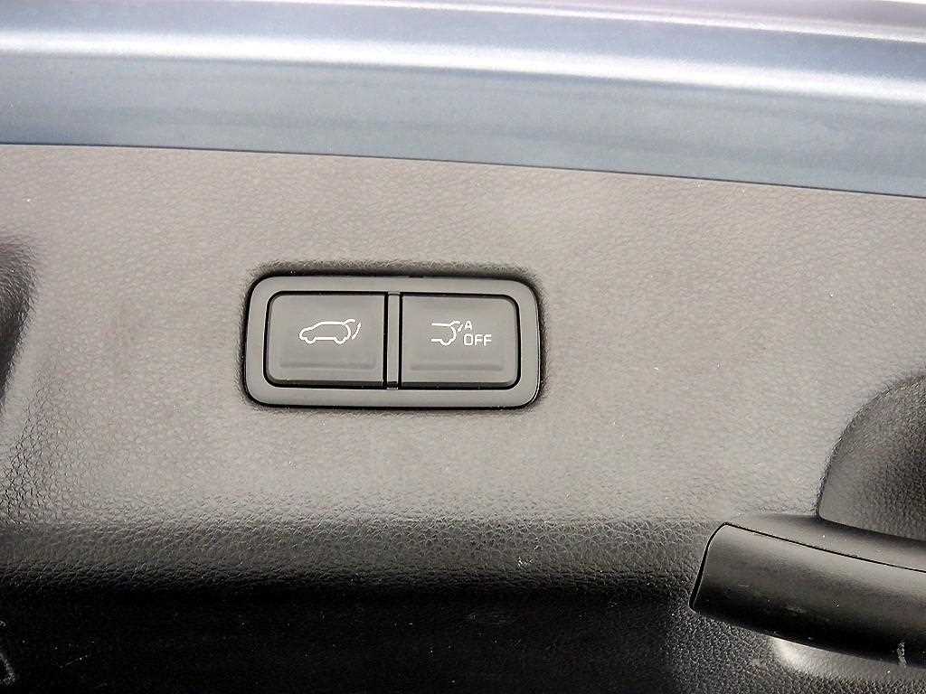 KIA Carnival - Vista 6