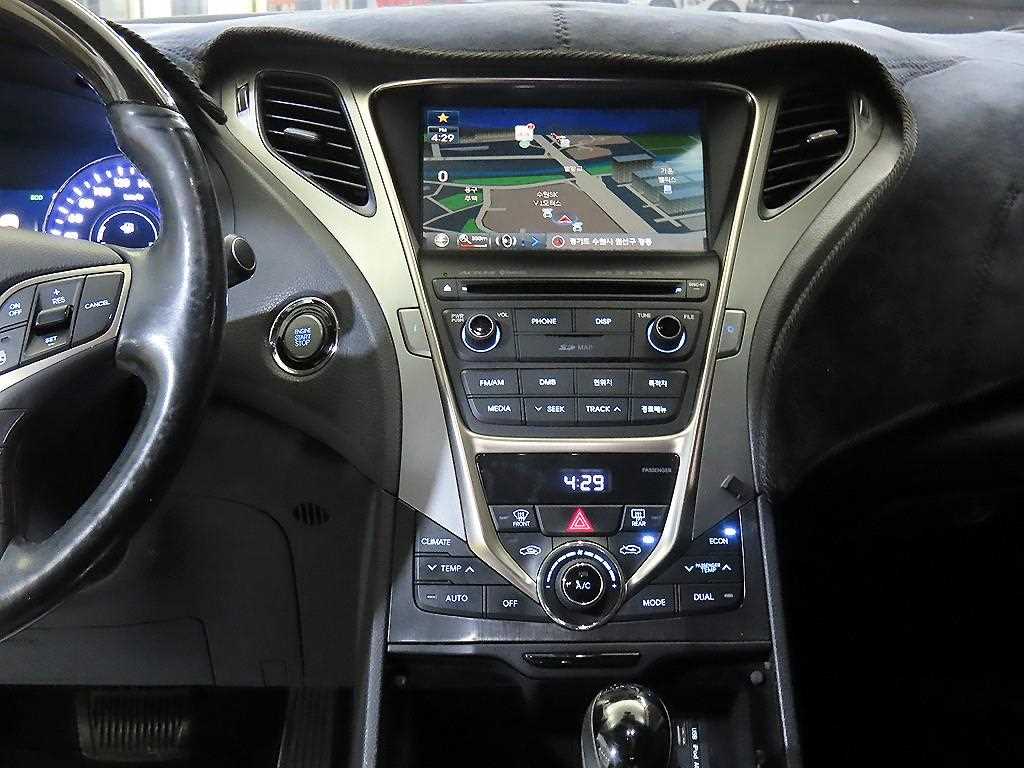 HYUNDAI Grandeur - Vista 11