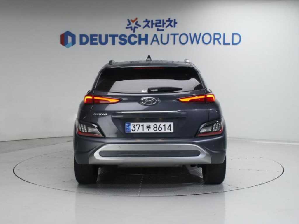 HYUNDAI Kona - Vista 4