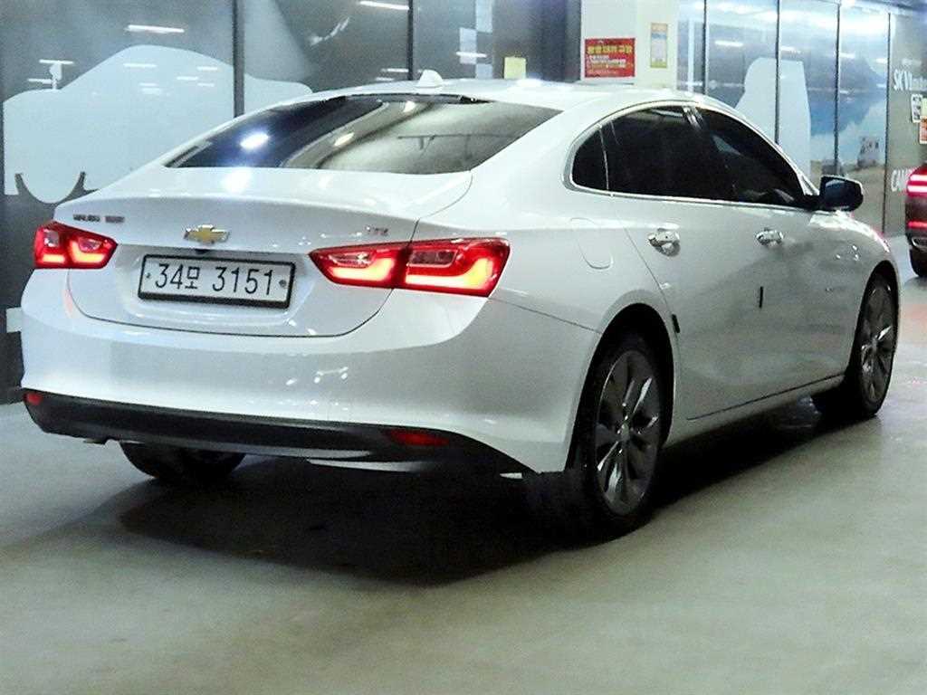 Chevrolet Malibu - Vista 4