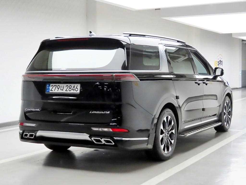 KIA Carnival - Vista 4