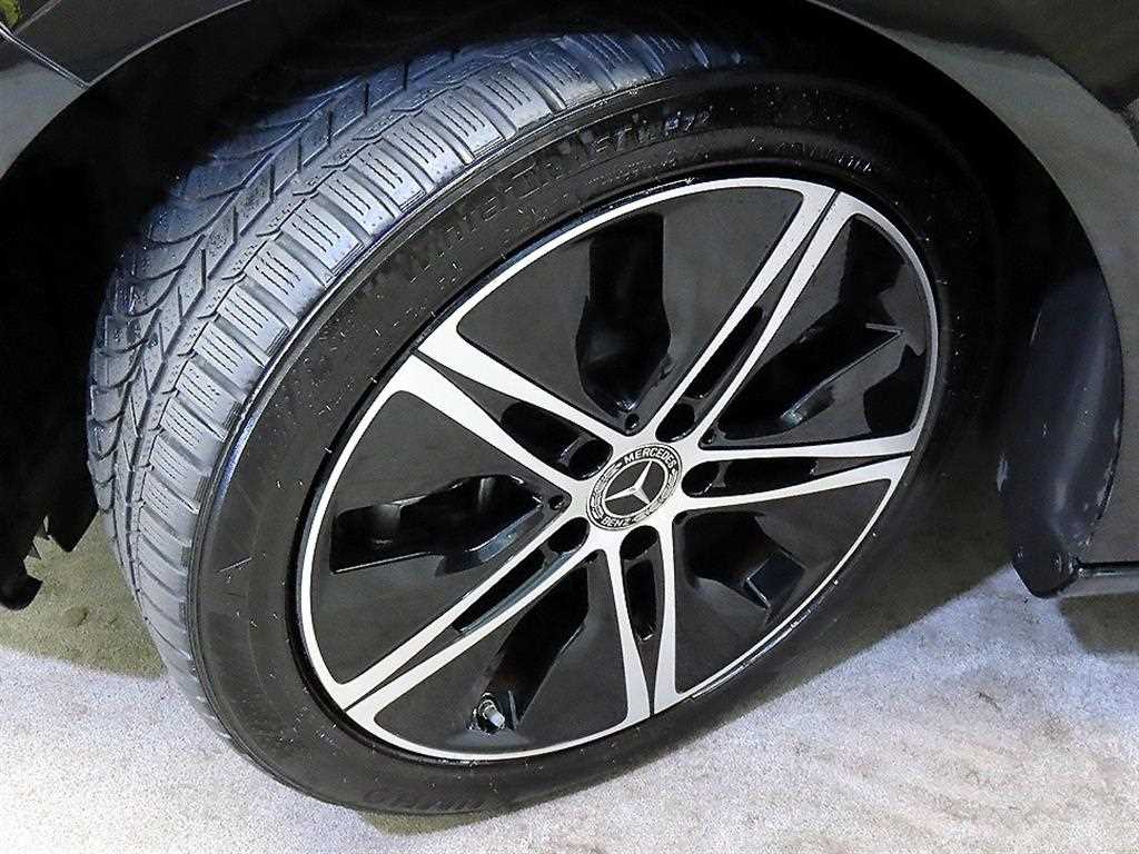 Mercedes Benz A Class 2024 Negro - Importación desde Corea - HF Imports Iquique - Foto 18