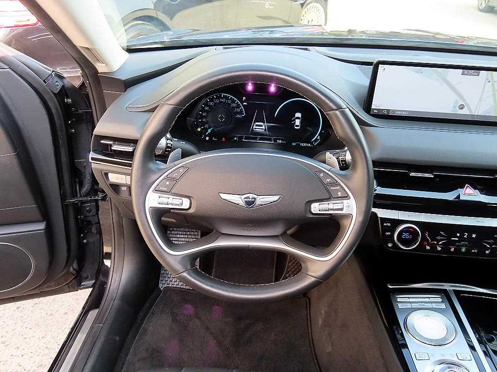 Genesis G80 - Vista 8