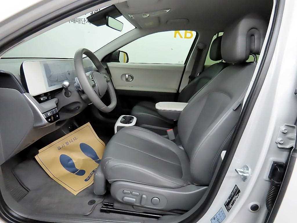 HYUNDAI Ioniq 5 - Vista 5