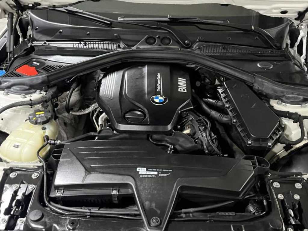 BMW 1 series 2018 Blanco - Importación desde Corea - HF Imports Iquique - Foto 17