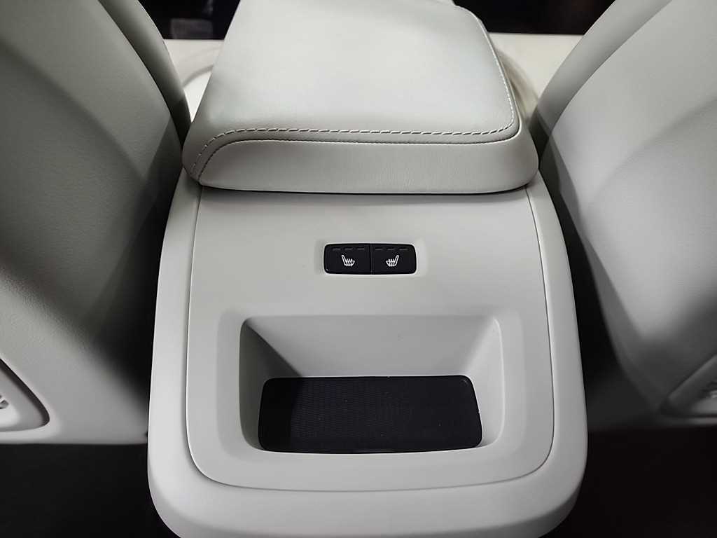 Volvo XC60 2021 Negro - Importación desde Corea - HF Imports Iquique - Foto 13