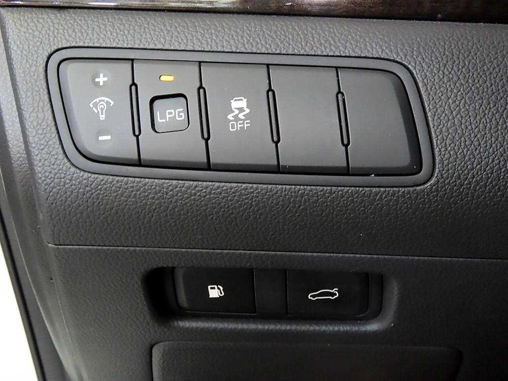 KIA K7 2013 Blanco - Importación desde Corea - HF Imports Iquique - Foto 15