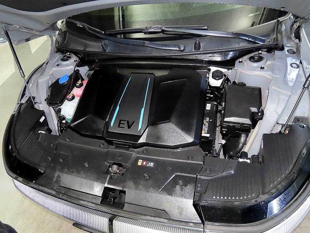 HYUNDAI Ioniq 5 2022 Gris - Importación desde Corea - HF Imports Iquique - Foto 19