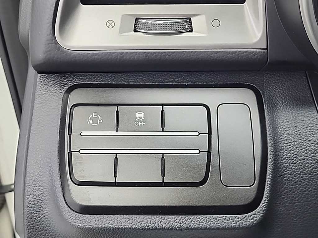 Ssangyong Tivoli 2017 Blanco - Importación desde Corea - HF Imports Iquique - Foto 16