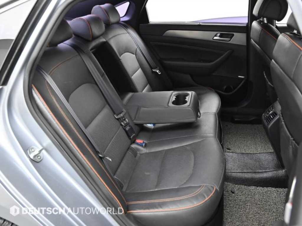 HYUNDAI Sonata - Vista 12