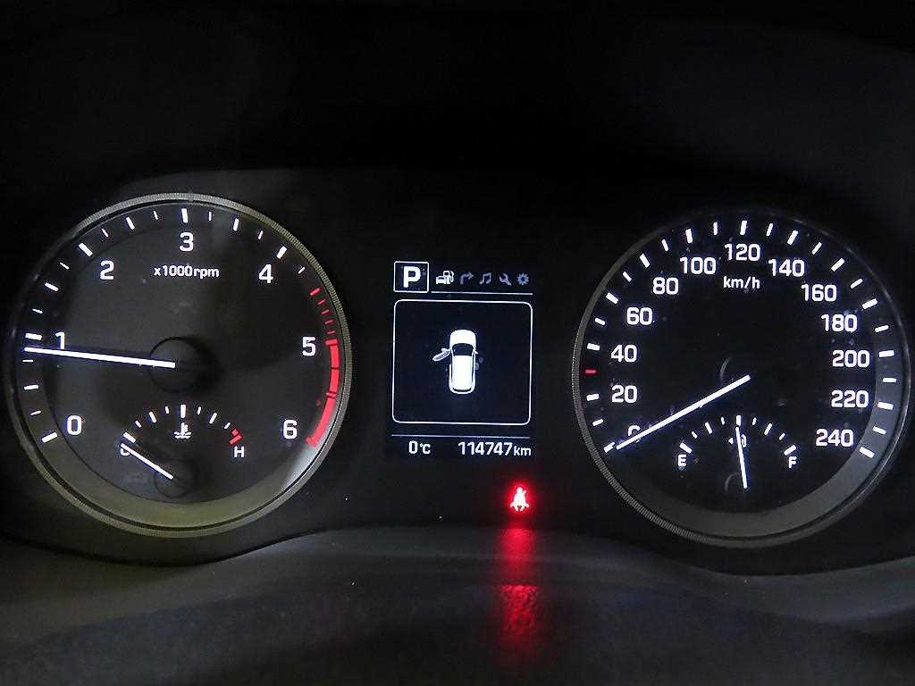 HYUNDAI Tucson - Vista 9