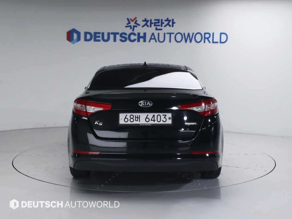 KIA K5 - Vista 4