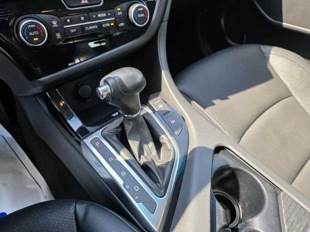 KIA K5 2015 Blanco - Importación desde Corea - HF Imports Iquique - Foto 13