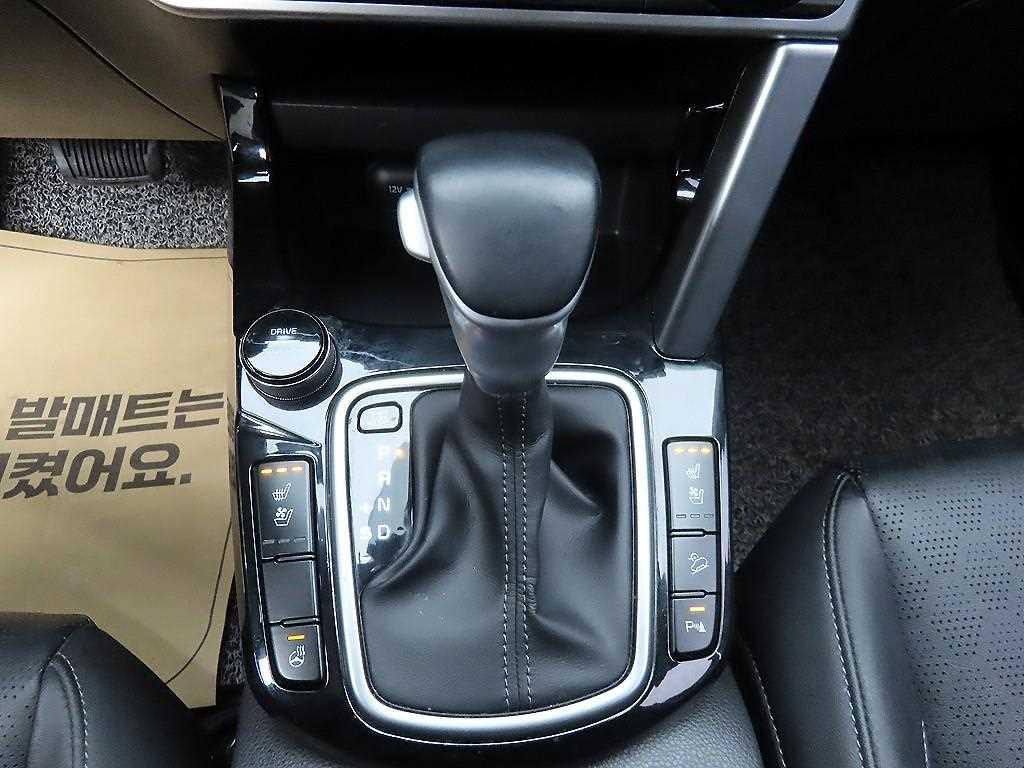 KIA Seltos - Vista 10