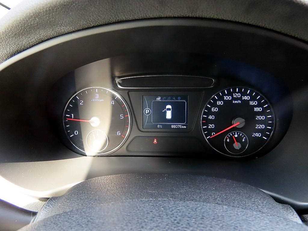 KIA Sorento - Vista 9