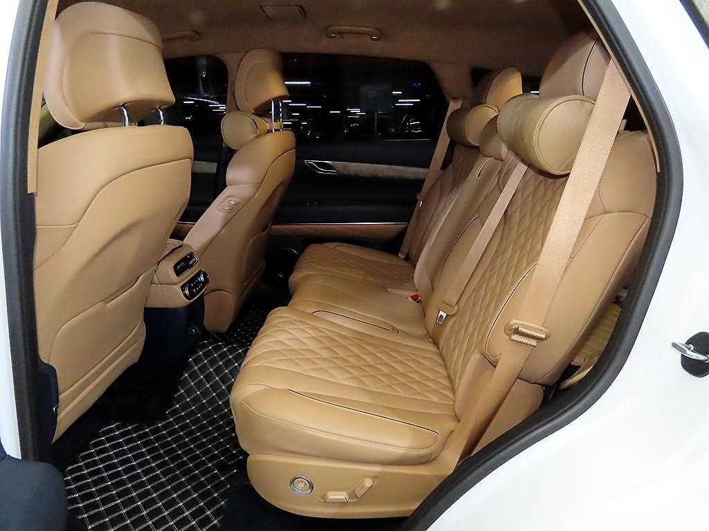 Genesis GV80 - Vista 7