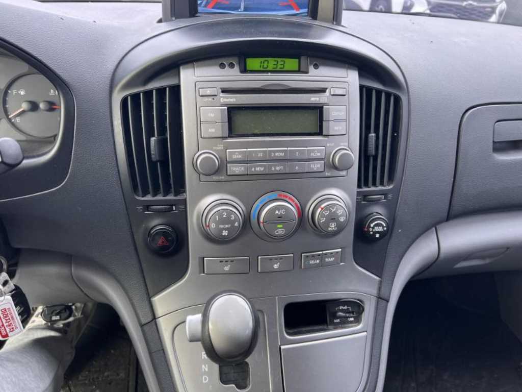 HYUNDAI Starex - Vista 11