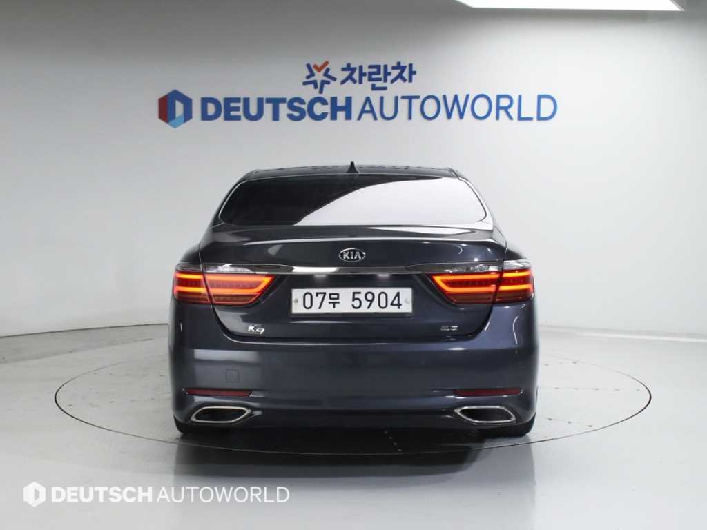 KIA K9 - Vista 4
