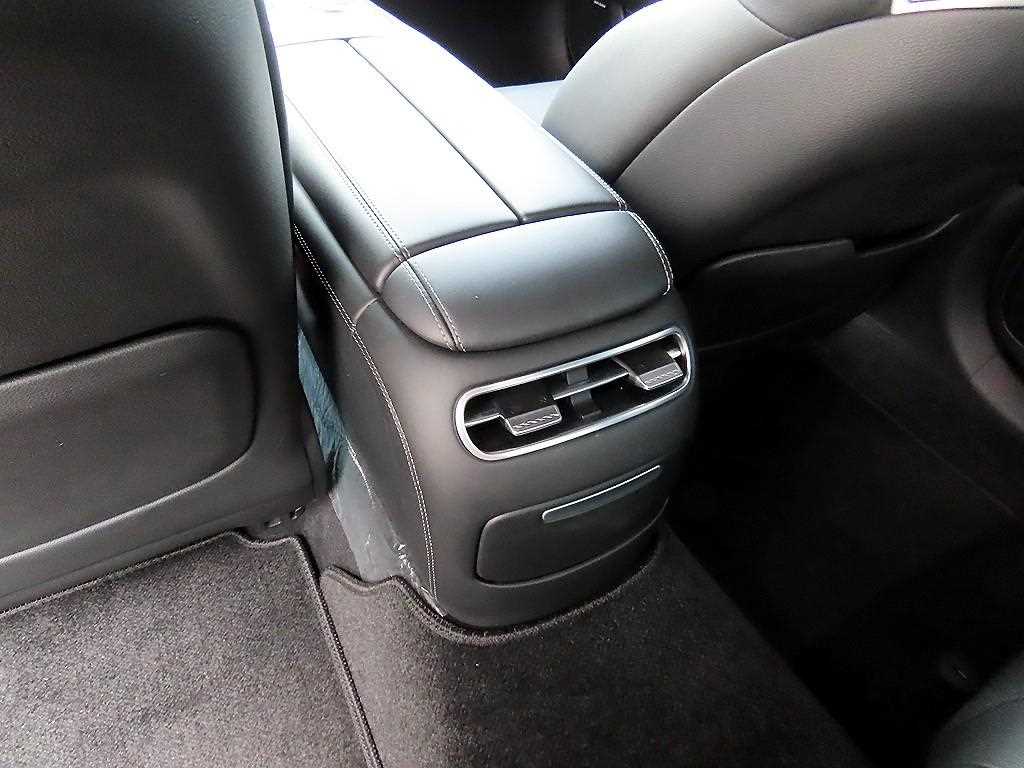 Genesis G90 2022 Negro - Importación desde Corea - HF Imports Iquique - Foto 17