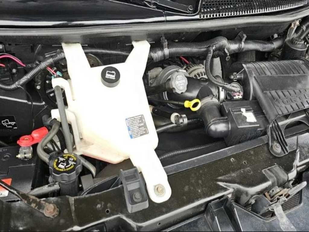 Chevrolet Express van - Vista 6