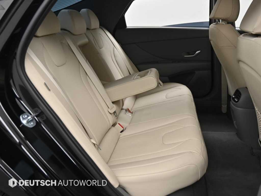 HYUNDAI Avante - Vista 12