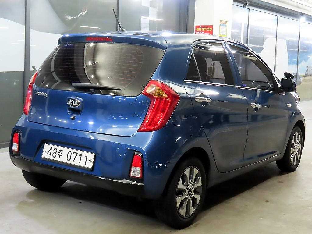 KIA Morning - Vista 4