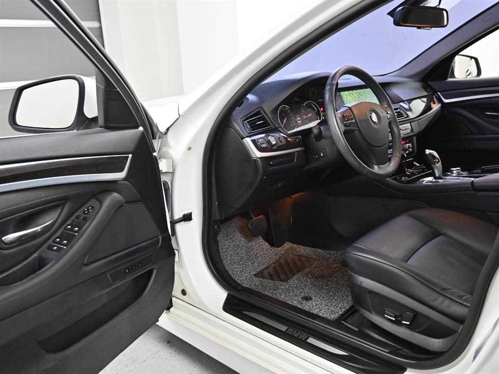 BMW 5 Series - Vista 11