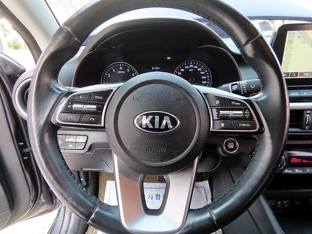 KIA K3 - Vista 8