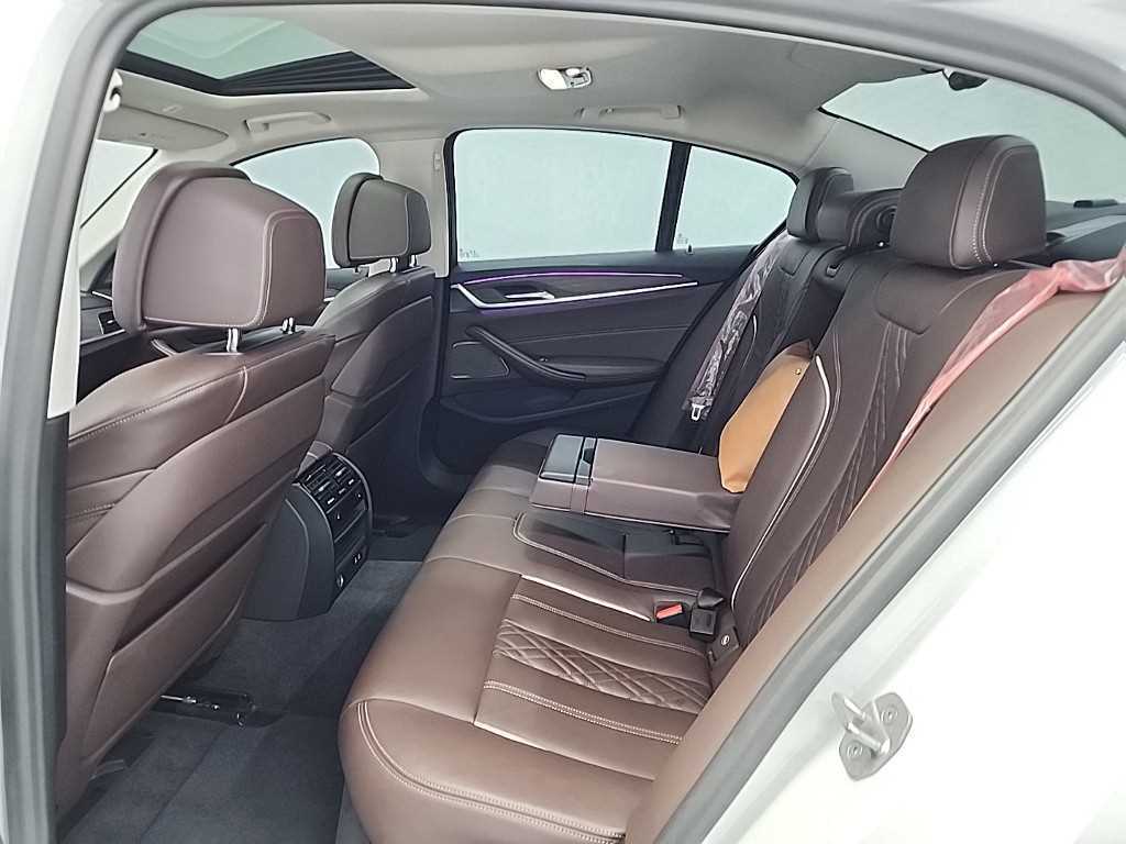 BMW 5 Series - Vista 12