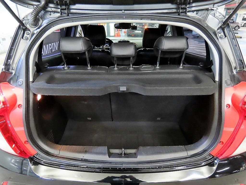 Chevrolet Spark 2019 Negro - Importación desde Corea - HF Imports Iquique - Foto 18