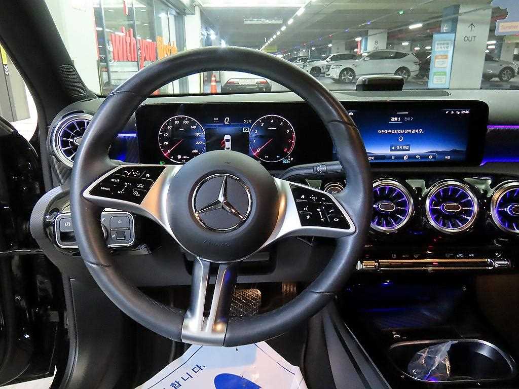 Mercedes Benz A Class - Vista 8