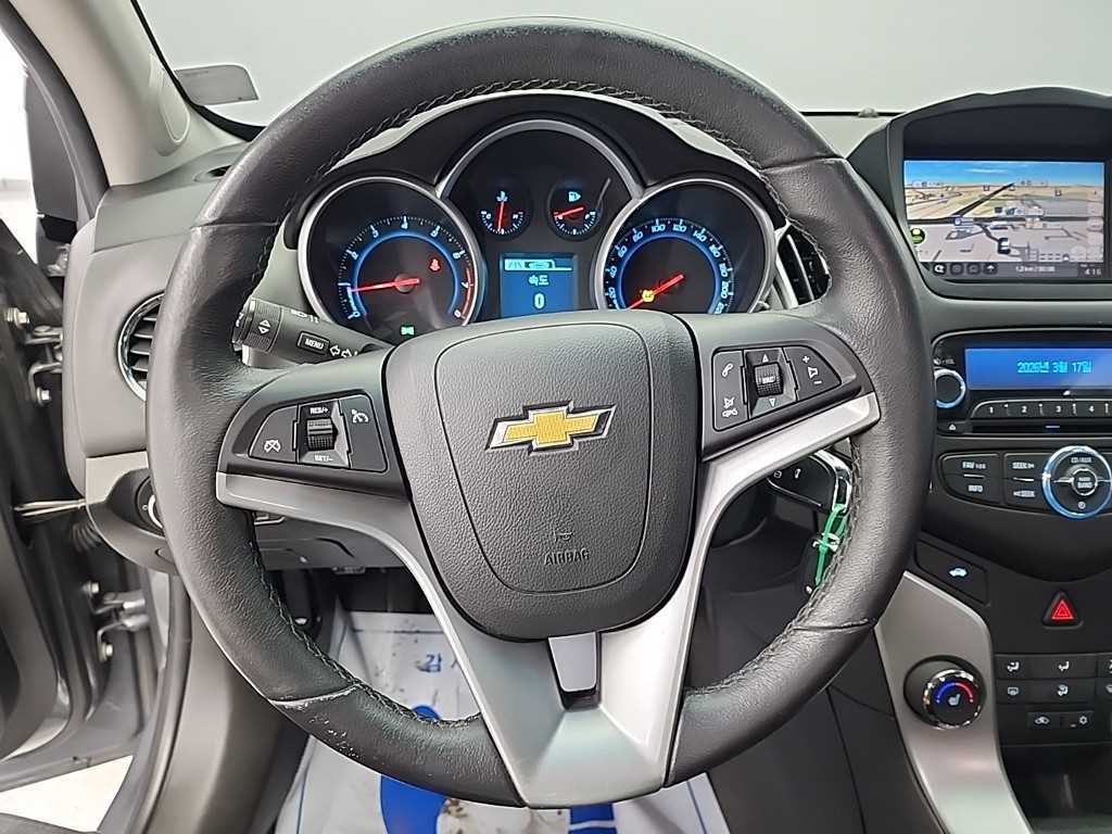 Chevrolet Cruise - Vista 9