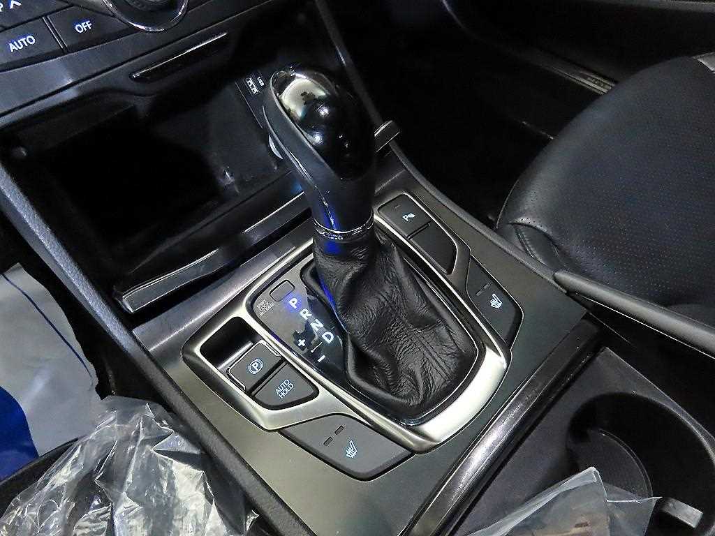 HYUNDAI Grandeur - Vista 12