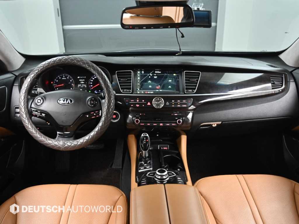 KIA K9 - Vista 7