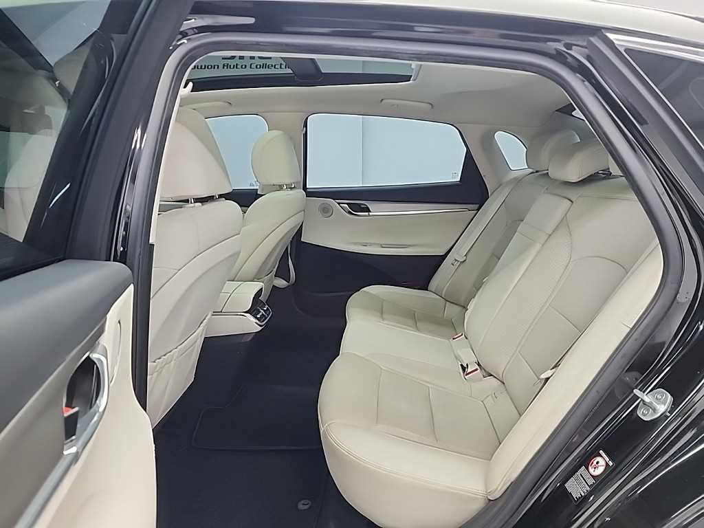 HYUNDAI Grandeur - Vista 12